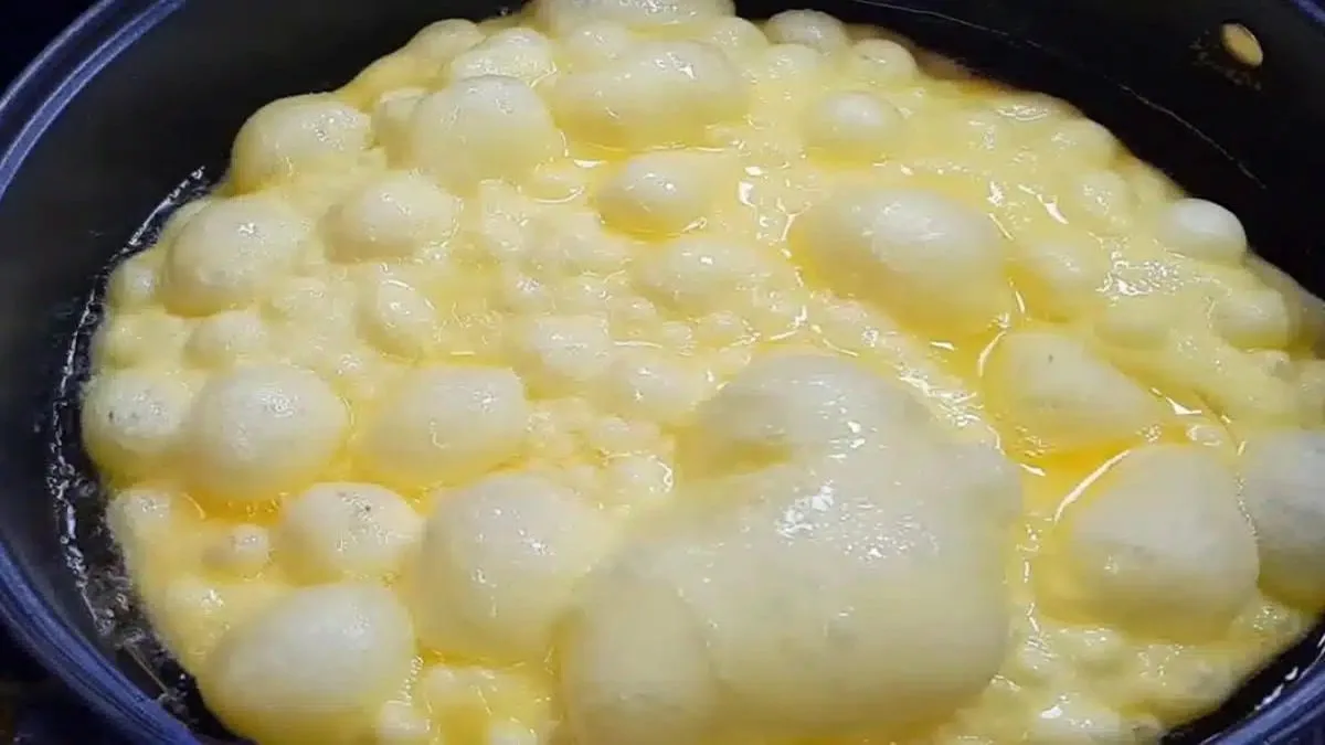 Farinha Mais Água Fervente